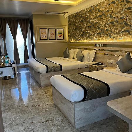 Hotel Lg Suites Bangalore Extérieur photo