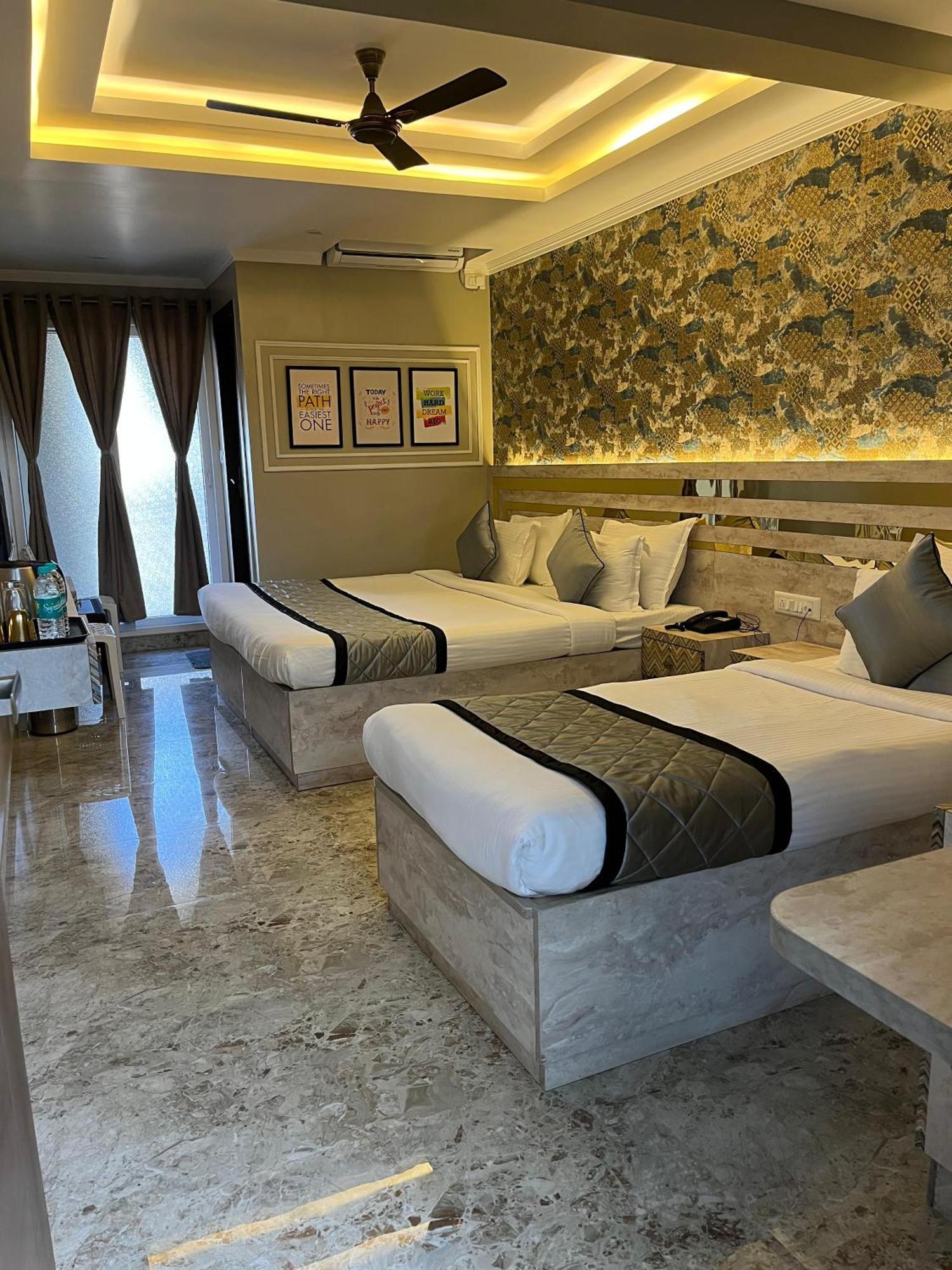 Hotel Lg Suites Bangalore Extérieur photo