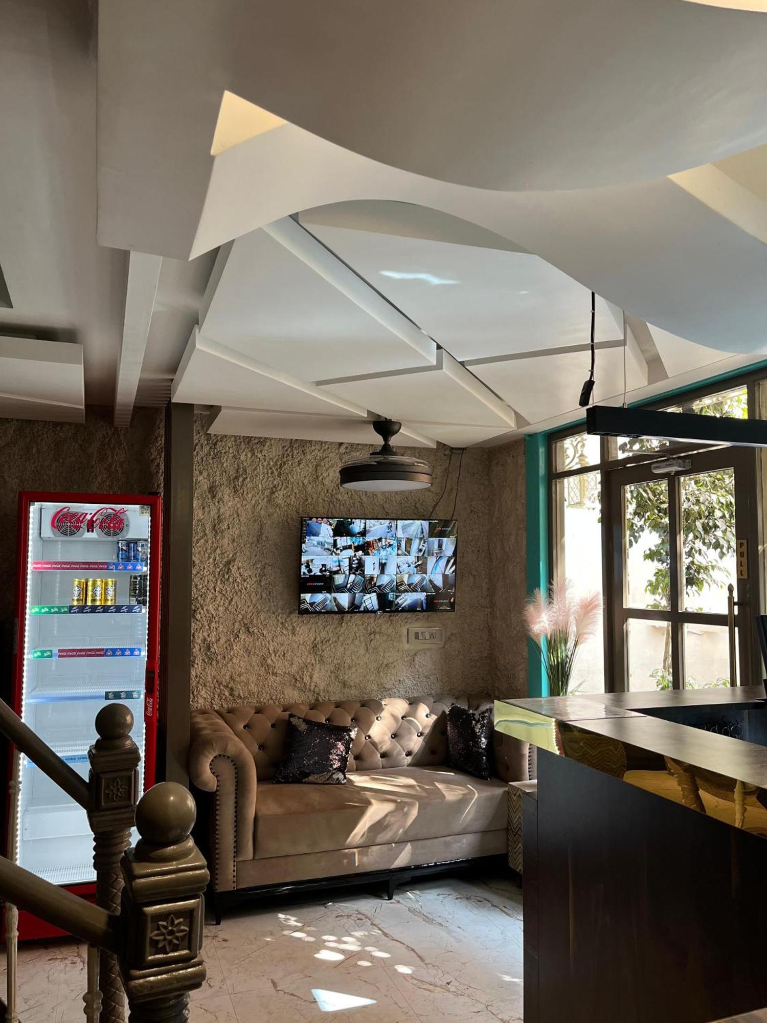 Hotel Lg Suites Bangalore Extérieur photo